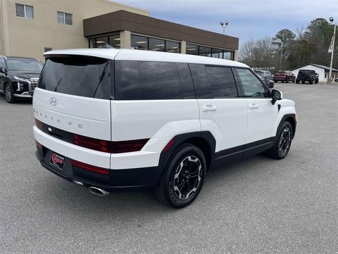 New 2026 Hyundai Santa Fe SE image 3