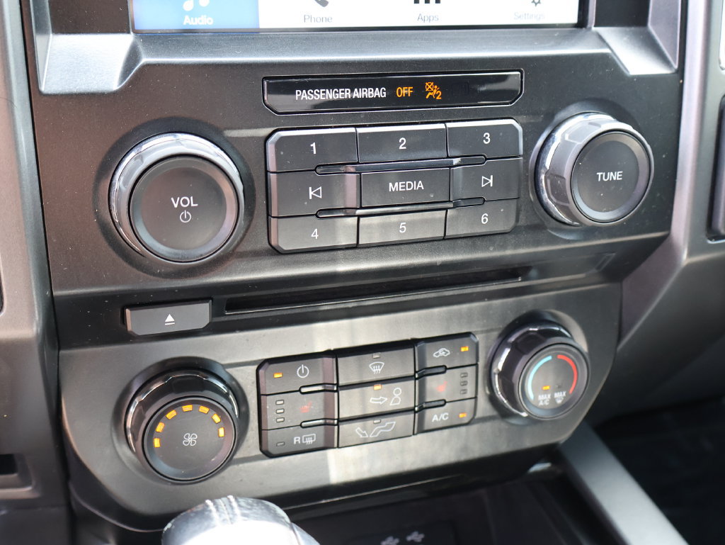 Used 2016 Ford F150 XLT w/ Equipment Group 302A Luxury AWD/4WD image 35