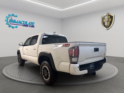 Used 2023 Toyota Tacoma TRD Off-Road w/ Technology Package AWD/4WD image 3