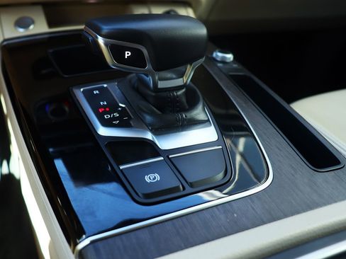 Used 2022 Audi Q5 2.0T Premium image 58