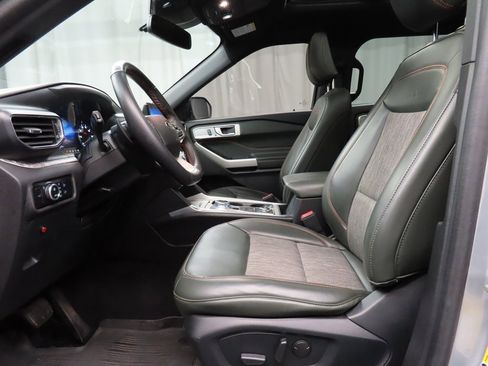 Used 2023 Ford Explorer Timberline w/ Timberline Technology Package image 9