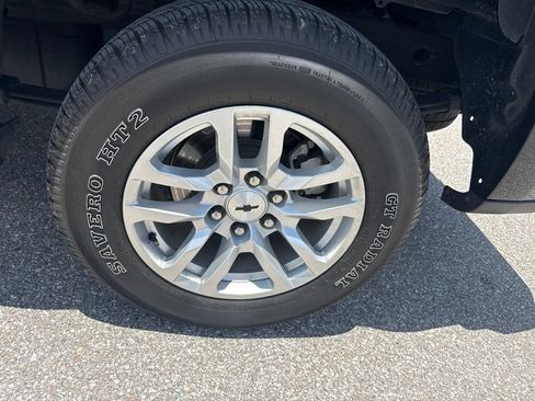 Used 2019 Chevrolet Silverado 1500 RST w/ All-Star Edition RWD image 9