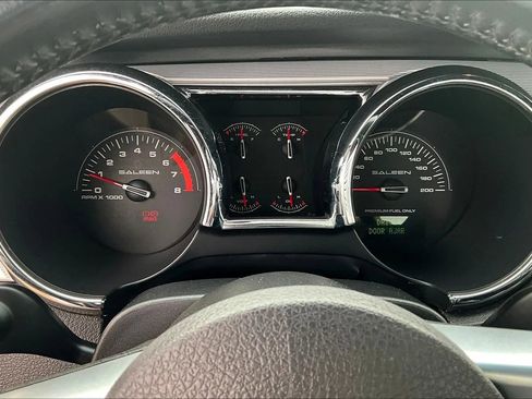 Used 2006 Ford Mustang GT RWD image 19