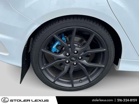 Used 2017 Ford Focus RS AWD/4WD image 12