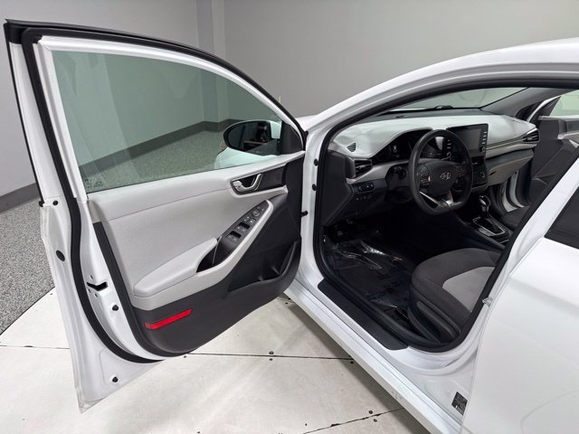 Used 2020 Hyundai Ioniq Blue FWD image 7