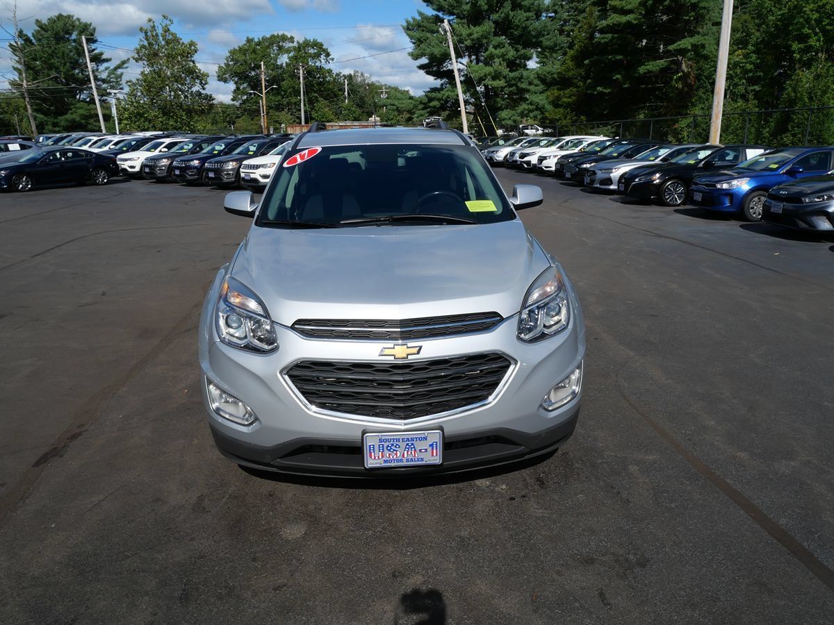 Used 2017 Chevrolet Equinox LT w/ Convenience Package AWD/4WD image 3