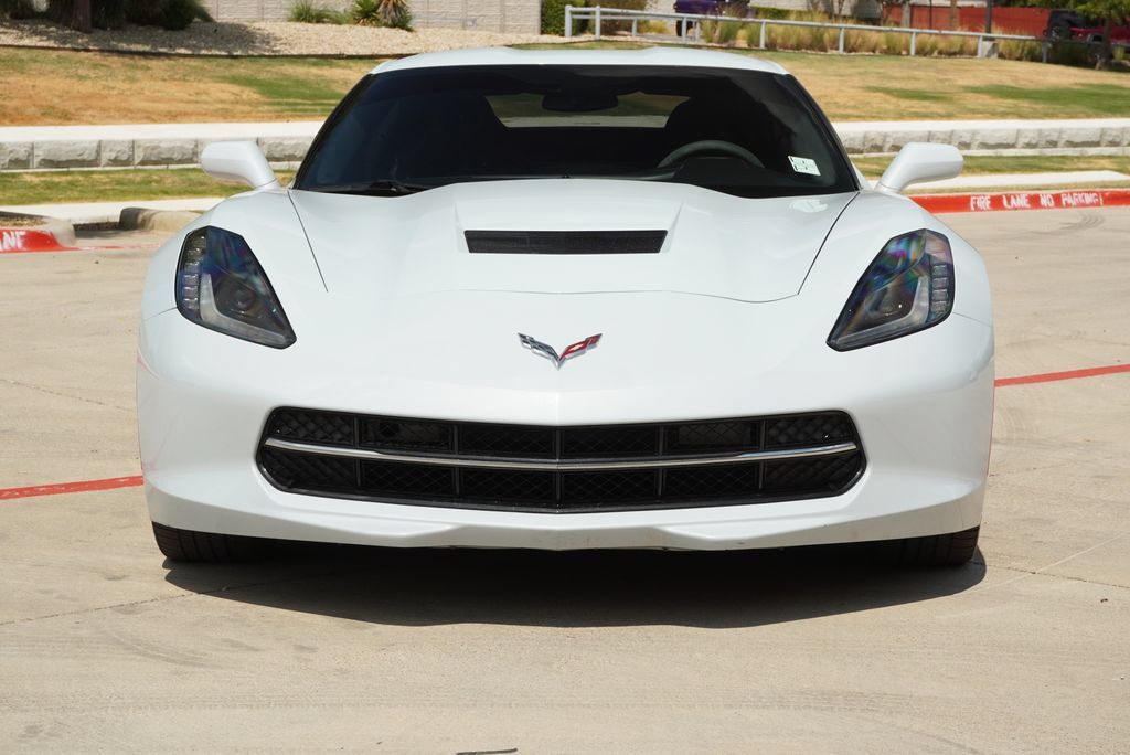 Used 2018 Chevrolet Corvette Stingray Coupe w/ 1LT RWD image 8