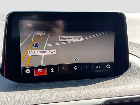 Used 2018 MAZDA MAZDA3 Touring FWD image 13