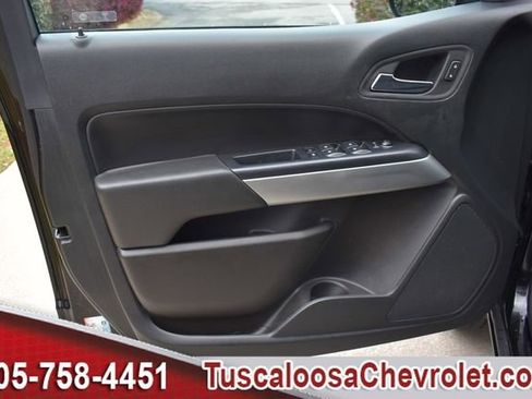 Used 2022 Chevrolet Colorado LT w/ LT Convenience Package image 17