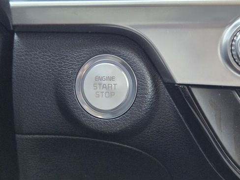 Used 2025 Kia Telluride S FWD image 34