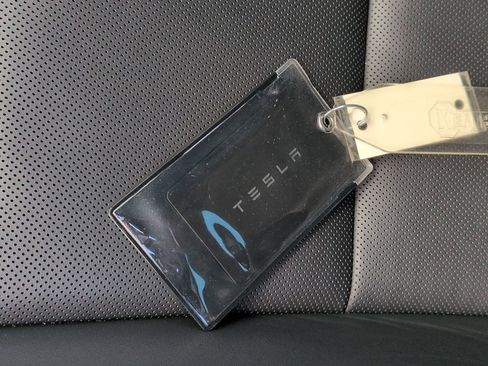 Used 2025 Tesla Model 3 image 36