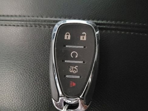 Used 2023 Chevrolet Malibu LT FWD image 32