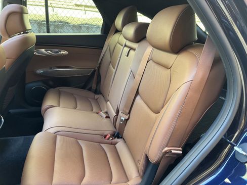 Used 2025 Genesis GV70 2.5T w/ Advanced Package AWD/4WD image 23