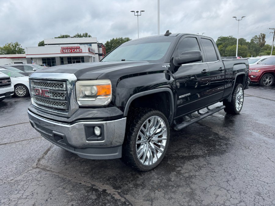 Used 2015 GMC Sierra 1500 SLE w/ SLE Value Package AWD/4WD image 1