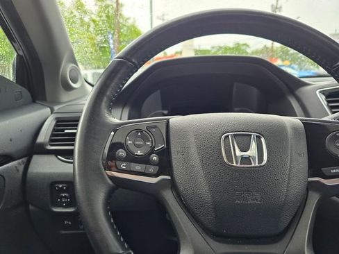 Used 2020 Honda Pilot Touring image 14