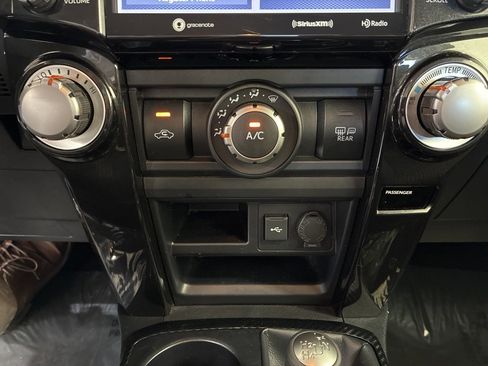 Used 2022 Toyota 4Runner TRD Off-Road image 15