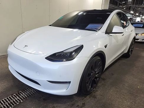 Used 2022 Tesla Model Y Performance AWD/4WD image 1