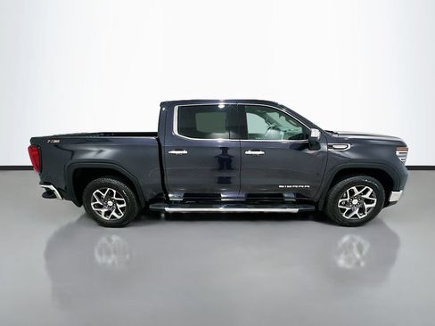 Used 2025 GMC Sierra 1500 SLT AWD/4WD image 8