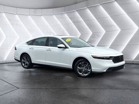 Used 2024 Honda Accord EX-L image 1