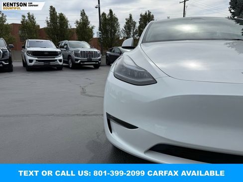 Used 2024 Tesla Model Y Long Range AWD/4WD image 13