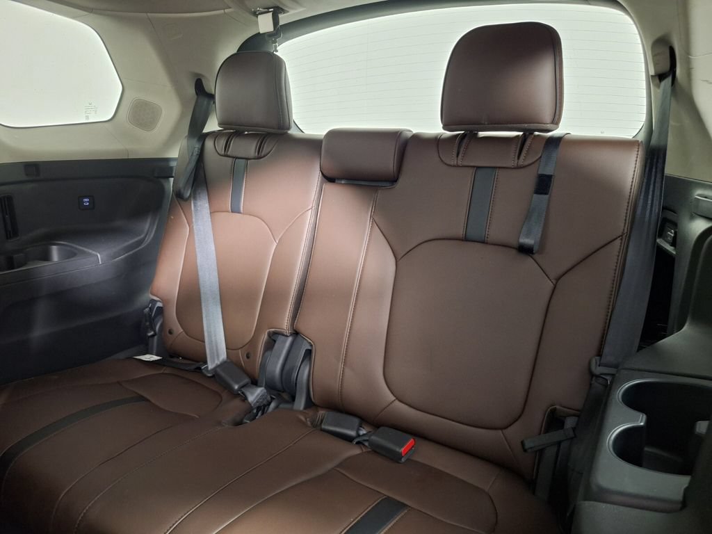 Used 2024 Honda Pilot Elite image 10