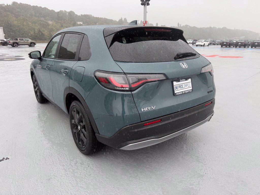Certified 2024 Honda HR-V Sport image 9