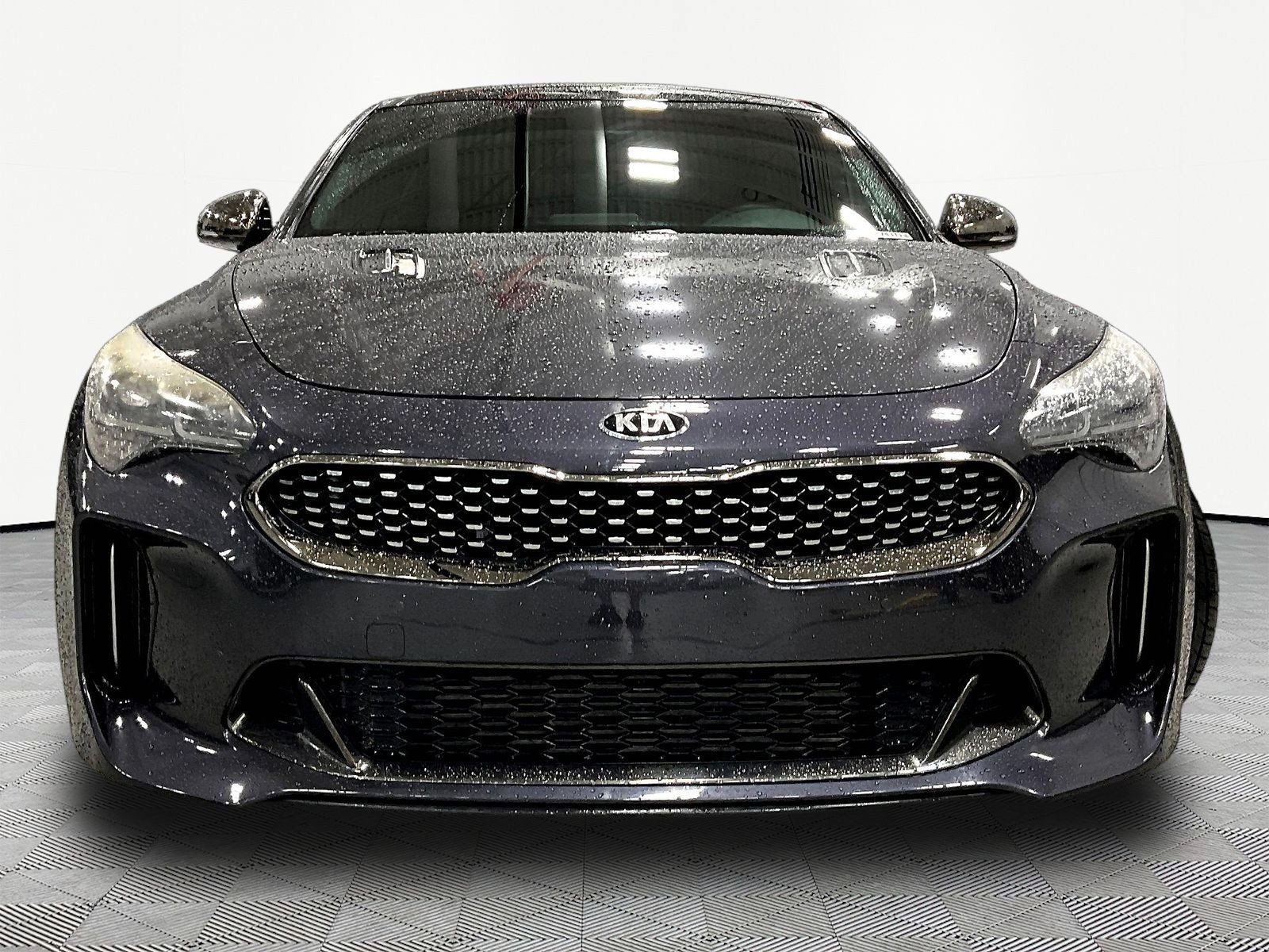 Used 2018 Kia Stinger GT1 AWD/4WD image 2