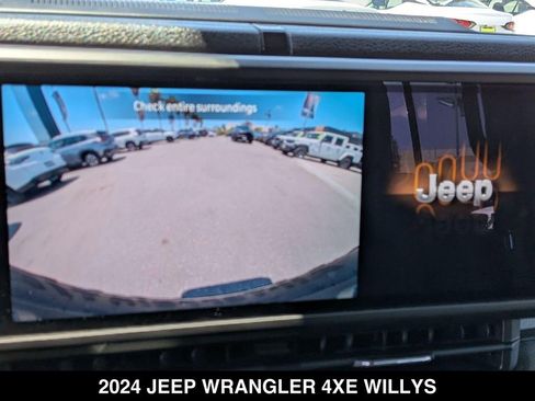 Used 2024 Jeep Wrangler Unlimited AWD/4WD image 22