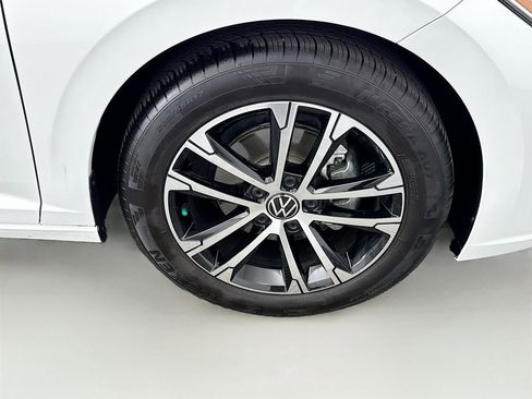 Used 2024 Volkswagen Jetta Sport image 30