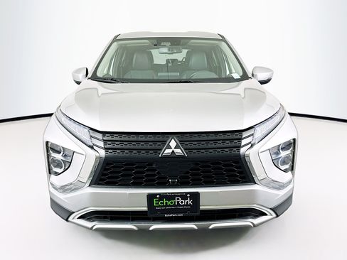 Used 2024 Mitsubishi Eclipse Cross SE AWD/4WD image 2
