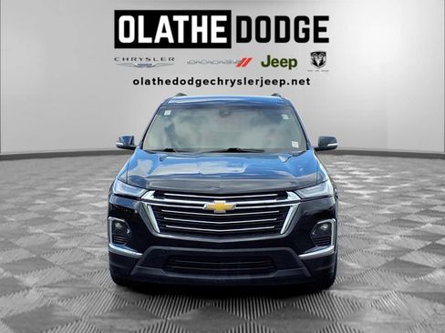 Used 2023 Chevrolet Traverse LT FWD image 32