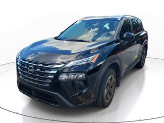 Used 2024 Nissan Rogue SV w/ SV Premium Package FWD video 2