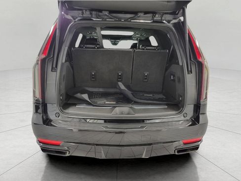 Used 2021 Cadillac Escalade Sport Platinum AWD/4WD image 15