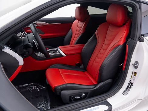 Certified 2025 BMW M850i xDrive Coupe AWD/4WD image 16
