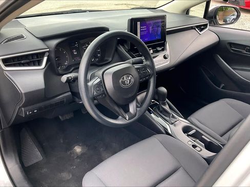 Used 2024 Toyota Corolla LE FWD image 17