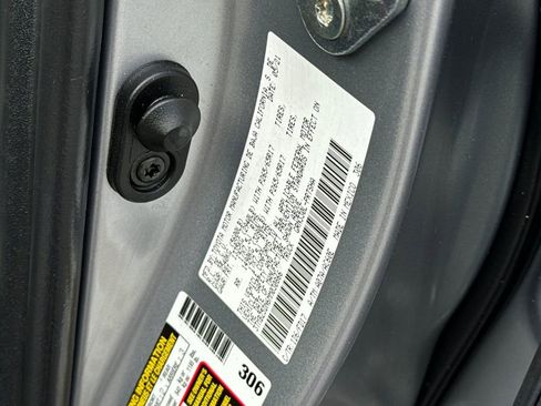 Used 2021 Toyota Tacoma TRD Sport w/ Technology Package image 26