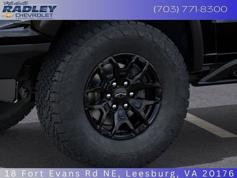 New 2025 Chevrolet Colorado ZR2 w/ Midnight Edition image 11