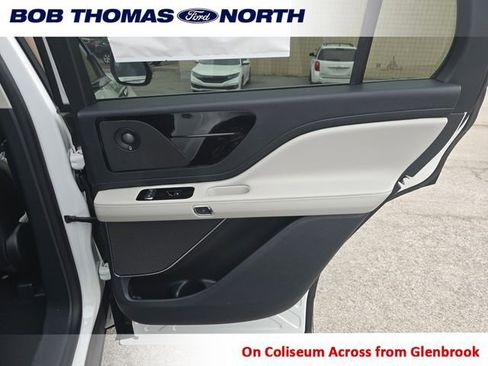 New 2026 Lincoln Aviator Reserve image 21