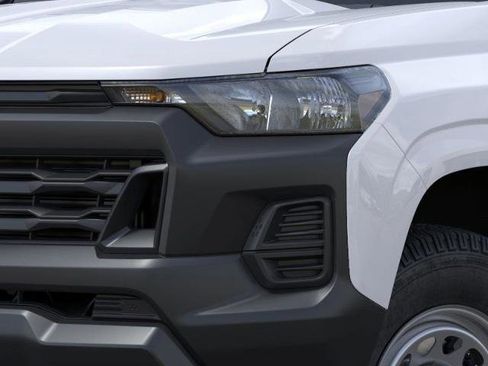 New 2026 Chevrolet Colorado W/T image 10