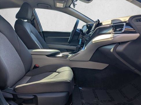 Used 2022 Toyota Camry LE w/ Carpet Mat Package (TMS) image 26