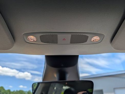 Used 2023 Tesla Model Y Performance AWD/4WD image 26