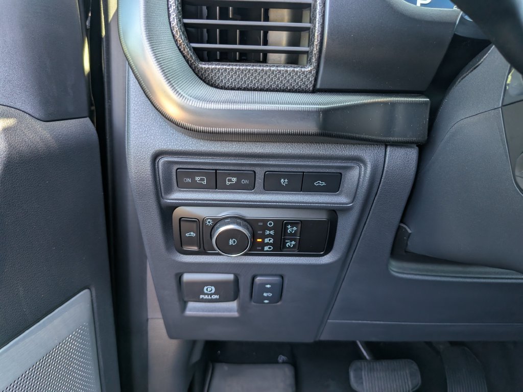 Used 2024 Ford F150 Raptor AWD/4WD image 35