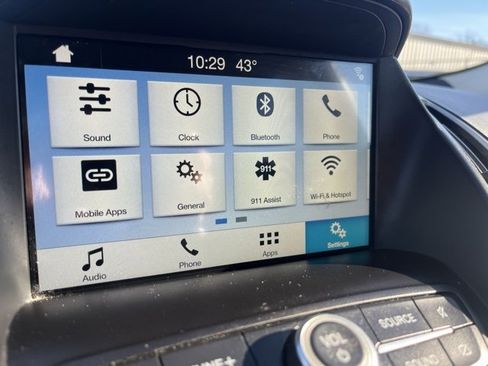 Used 2019 Ford Escape SE image 16