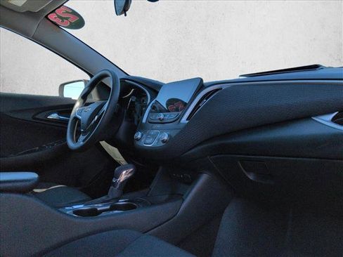 Used 2023 Chevrolet Malibu LS FWD image 20