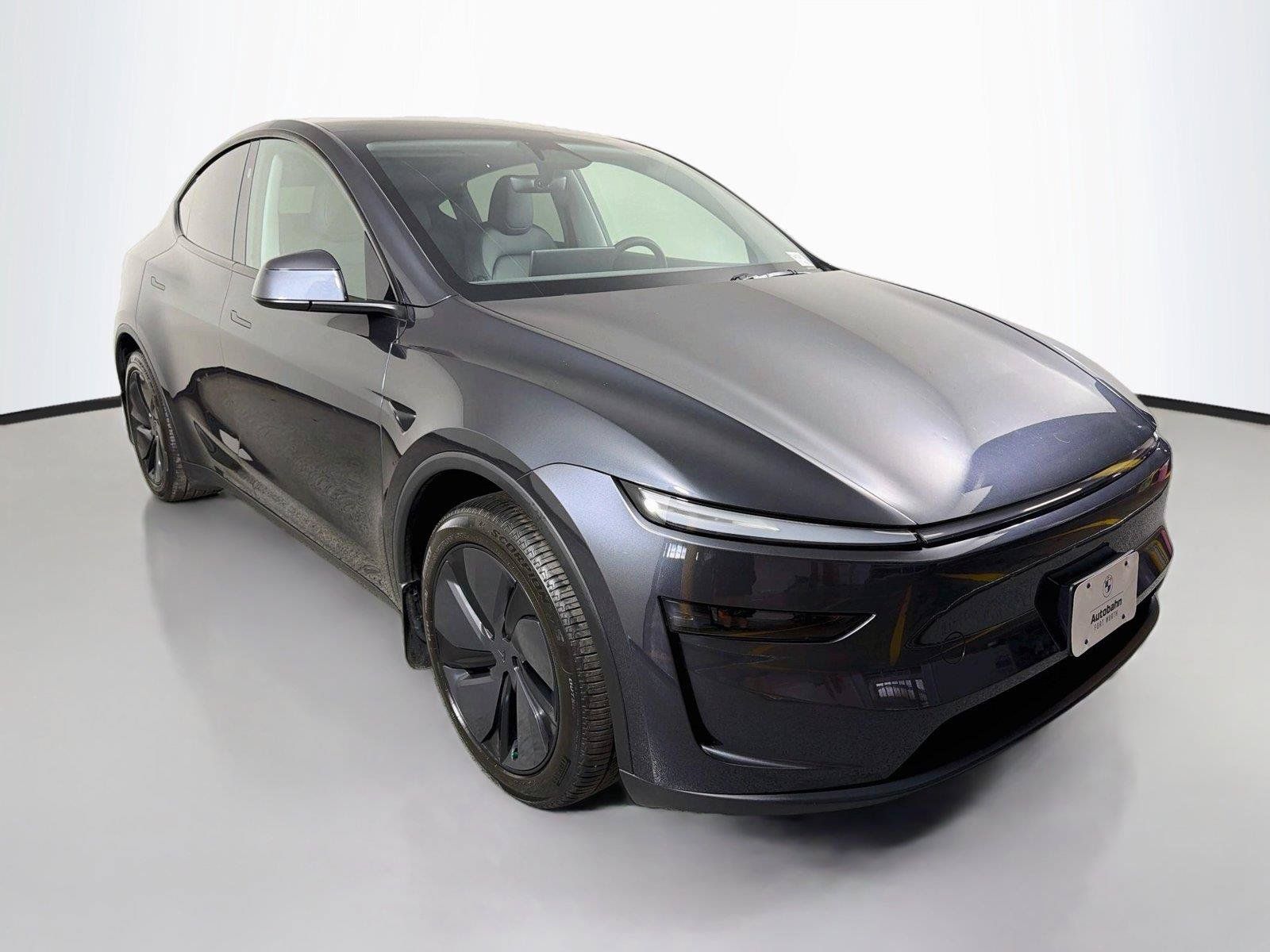 Used 2026 Tesla Model Y 2WD image 3