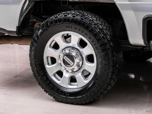 Used 2024 Ford F250 XLT AWD/4WD image 50