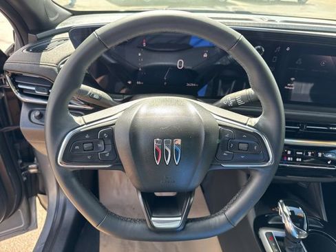 Used 2024 Buick Envista Avenir image 12