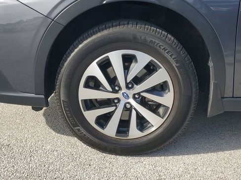 Used 2020 Subaru Outback Premium image 7