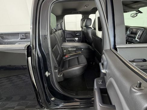Used 2017 Chevrolet Silverado 1500 LT w/ Redline Edition AWD/4WD image 5