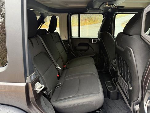 Used 2022 Jeep Wrangler Unlimited Rubicon 4xe w/ Cold Weather Group image 18